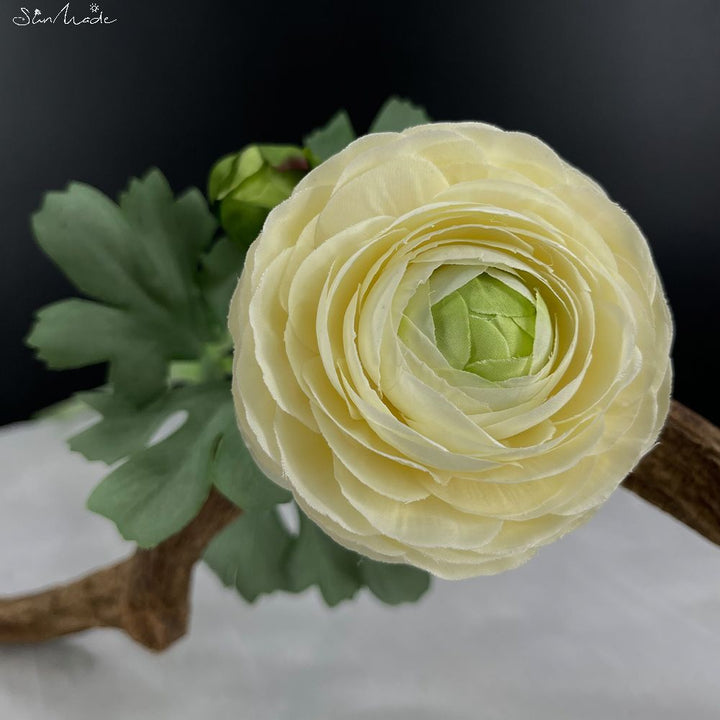 1-Head Peach Ranunculus Artificial Flower Branch, perfect as artificial flowers.