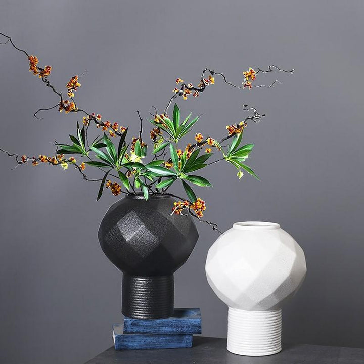 Amazon ceramic polyhedron vase with water ripple design
