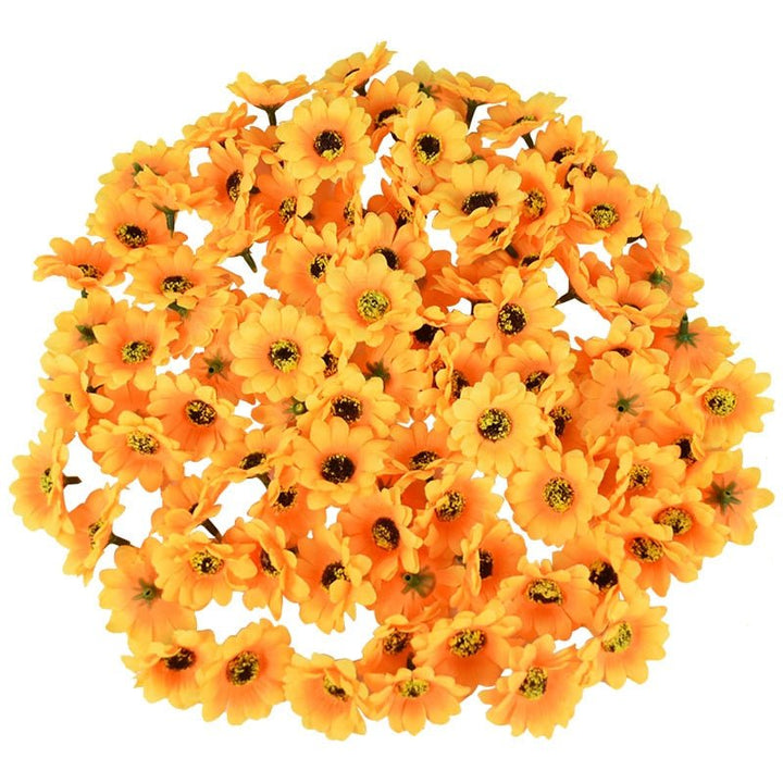 100pcs Artificial Sunflower Head for DIY Decoration is a perfect addition to your florist supply collection.