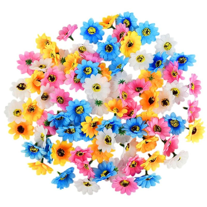 100pcs Artificial Sunflower Head for DIY Decoration is a perfect addition to your florist supply collection.