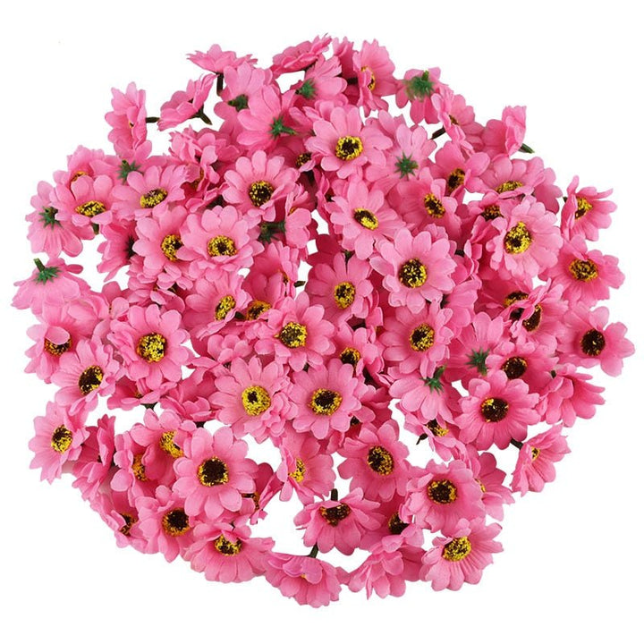 100pcs Artificial Sunflower Head for DIY Decoration is a perfect addition to your florist supply collection.