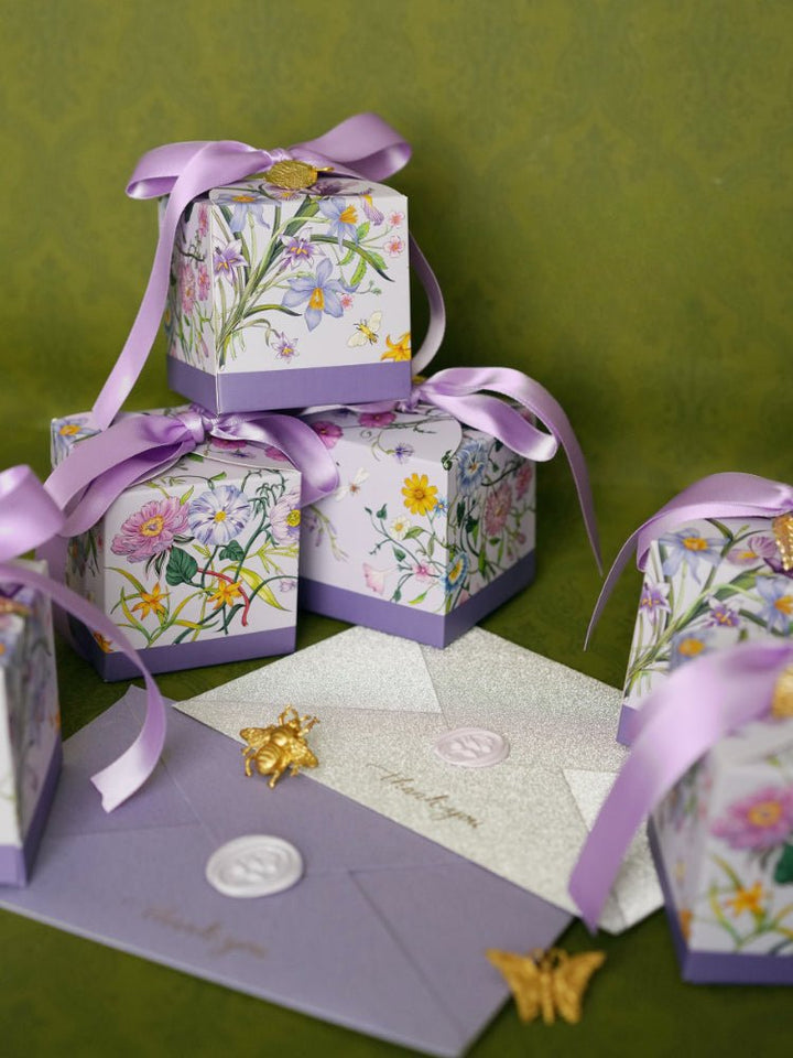 10 pieces of hobby lobby gift boxes for Pink Wedding Sugar Chocolate, each measuring 5x5x5cm.