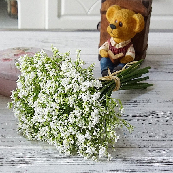 16pcs Artificial Baby's Breath Flower Bouquet, perfect as artificial flowers.