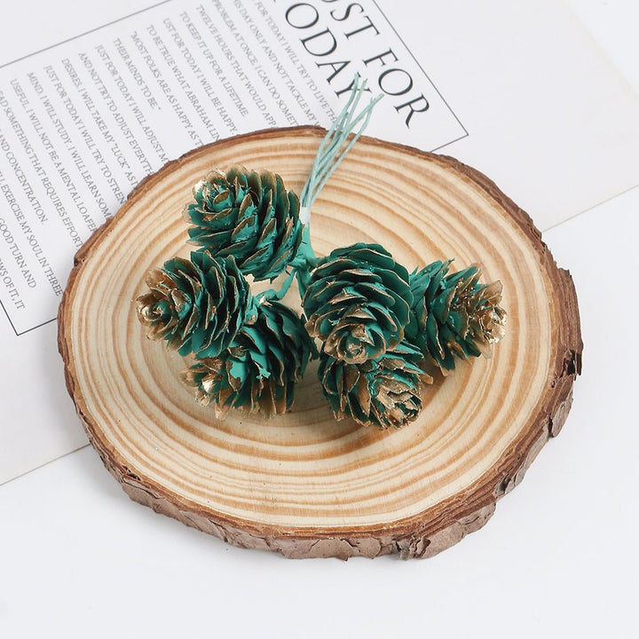 18pcs Artificial Pine Cone on Wire for Christmas Crafts is a perfect addition to your florist supplies collection.