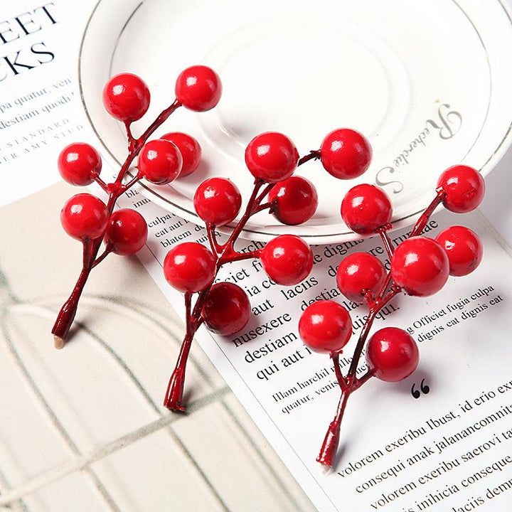 20 Pack Artificial Christmas Red Berries Stems is a wonderful addition to your christmas floral collection.