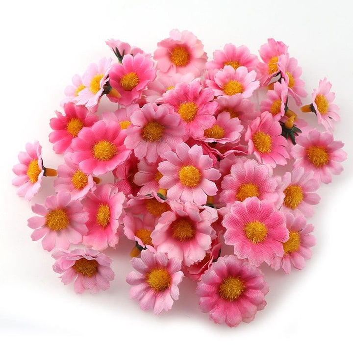 2.5cm Artificial Daisy Flower Heads Pack 100 is a perfect addition to your florist supply collection.