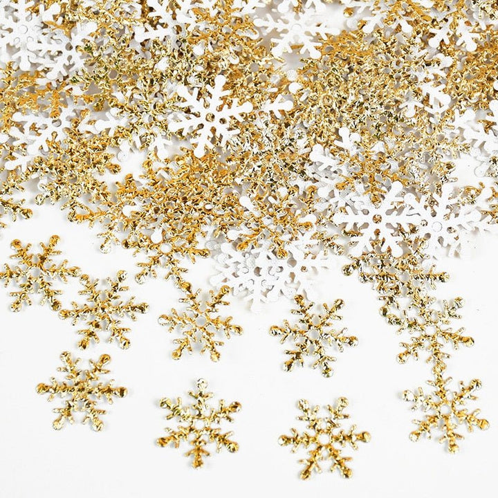 270pcs Christmas Snowflakes Confetti is a wonderful addition to your christmas arrangements collection.