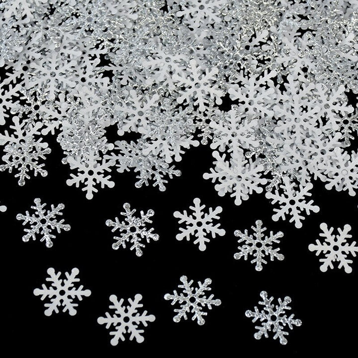 270pcs Christmas Snowflakes Confetti is a wonderful addition to your christmas decor collection.