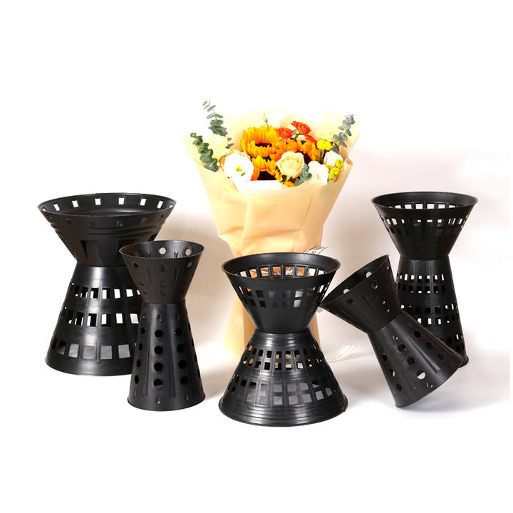 5 Pcs Round Hand Ties Bouquet Fixate Holder, perfect as floral supplies.