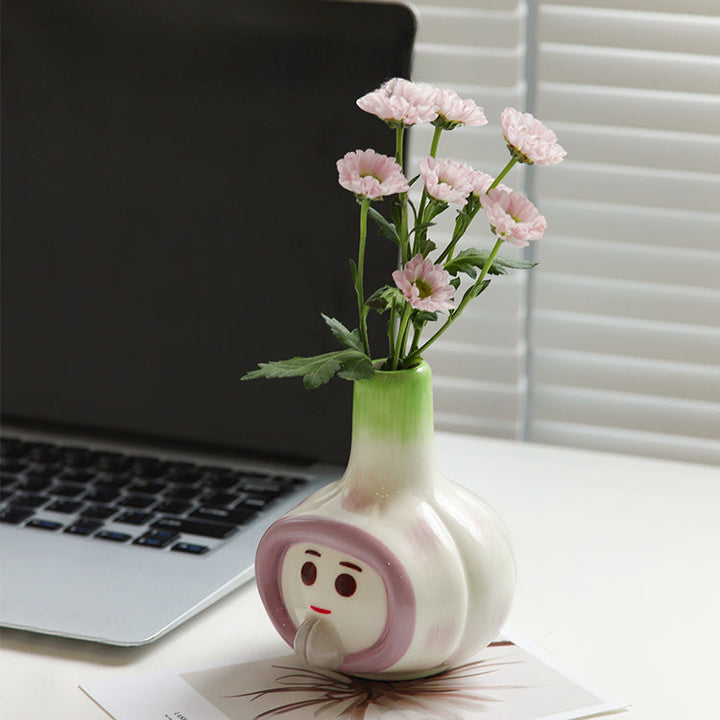 Cartoon Garlic Doll Design Flower Vase