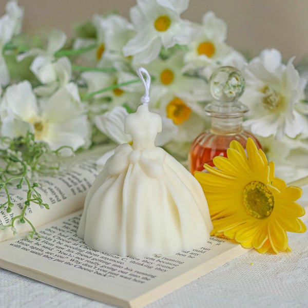 White Wedding Dress Aromatherapy Candle