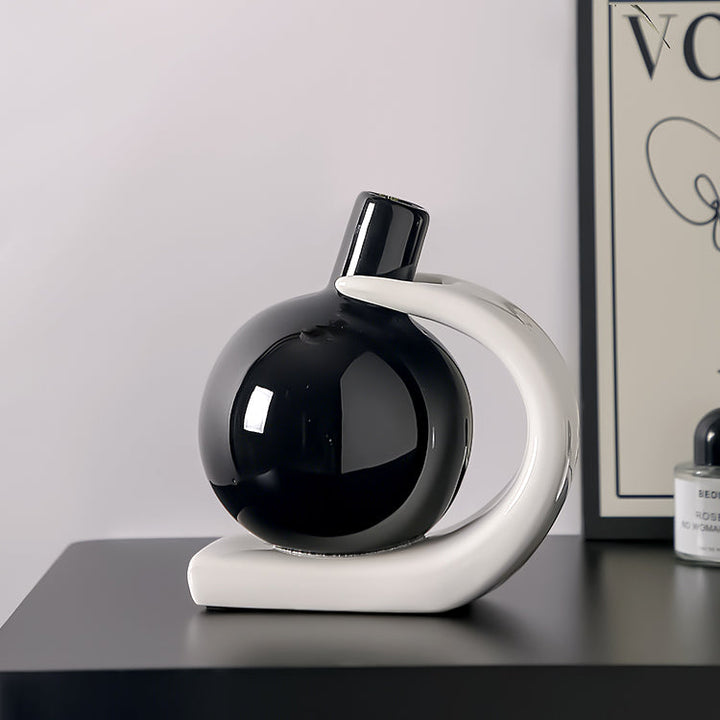 Modern Ceramic Flask-shaped Vase