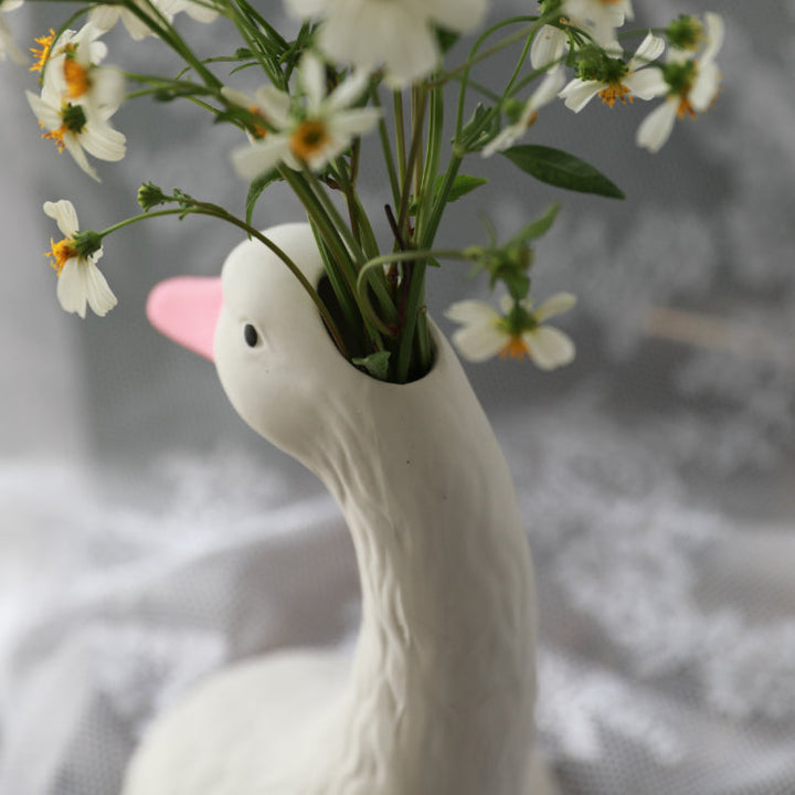 Goose Head Matte Ceramic Flower Vase