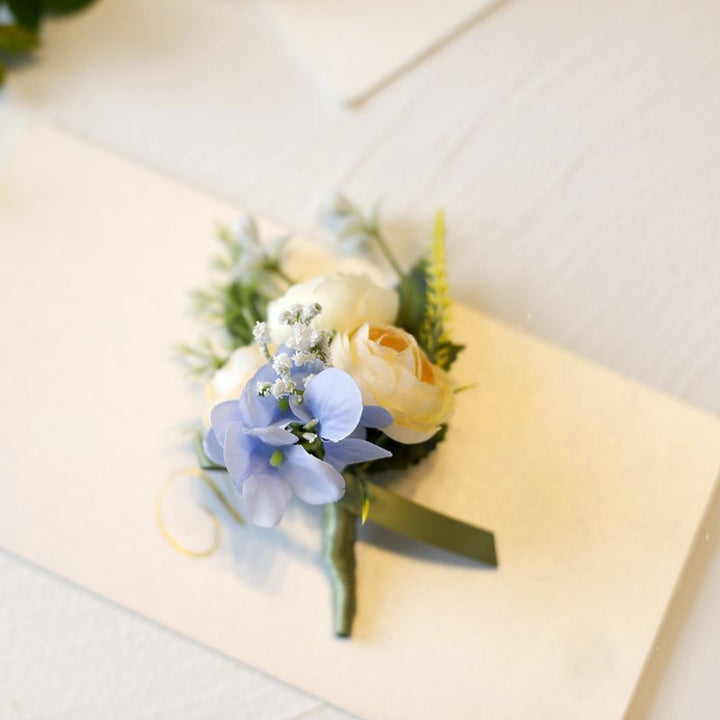 Charming Silk Wedding flowers Boutonniere ivory Boutonnieres