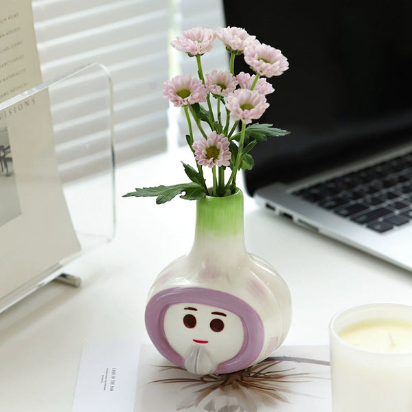 Cartoon Garlic Doll Design Flower Vase