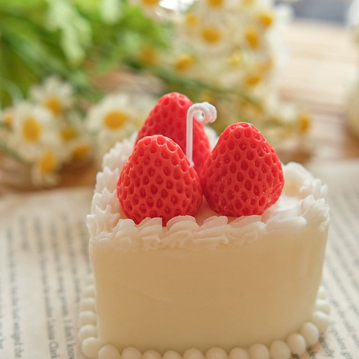 Strawberry Cream Cake Scented Candle