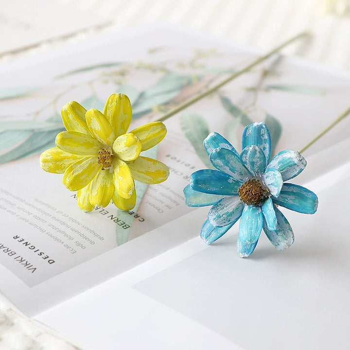 Colorful Preserved Daisy Flowers – Single Bloom for DIY Floral Crafts