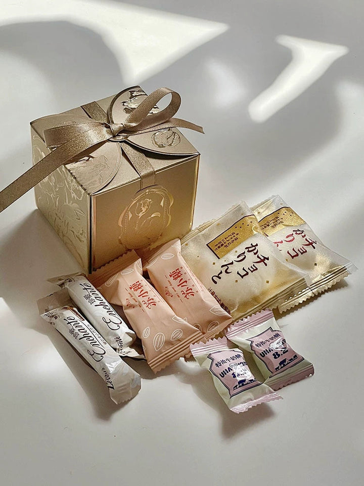 10 pieces of dollar tree gift boxes for Pink Wedding Sugar Chocolate, each measuring 5x5x5cm.