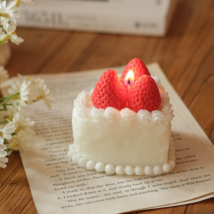 Strawberry Cream Cake Scented Candle