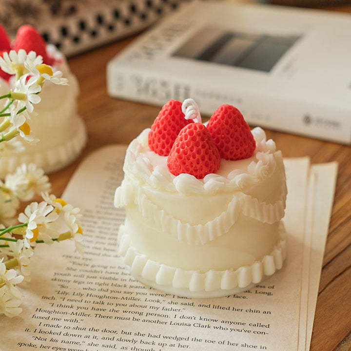 Strawberry Cream Cake Scented Candle