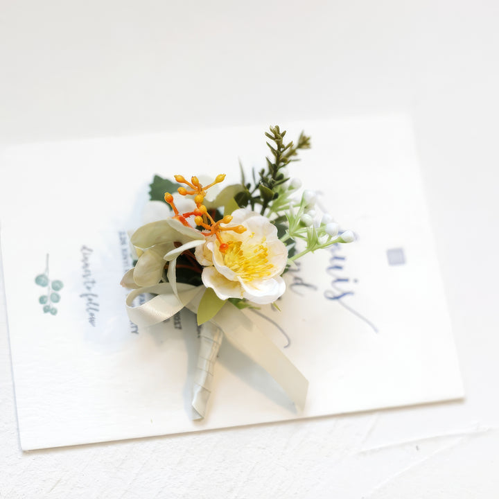 Elegant Silk Floral Wedding Boutonniere