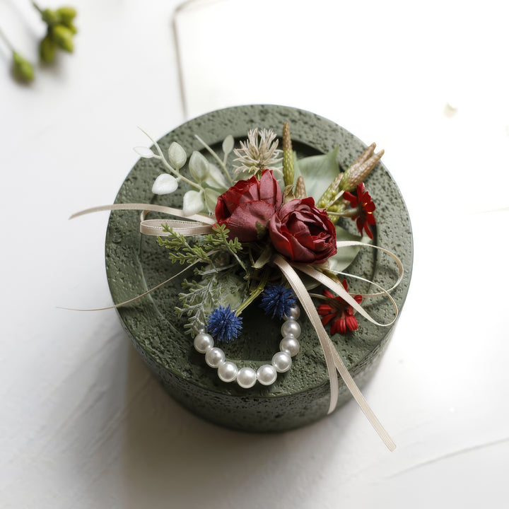 dusty rose Peony and Daisy Corsage