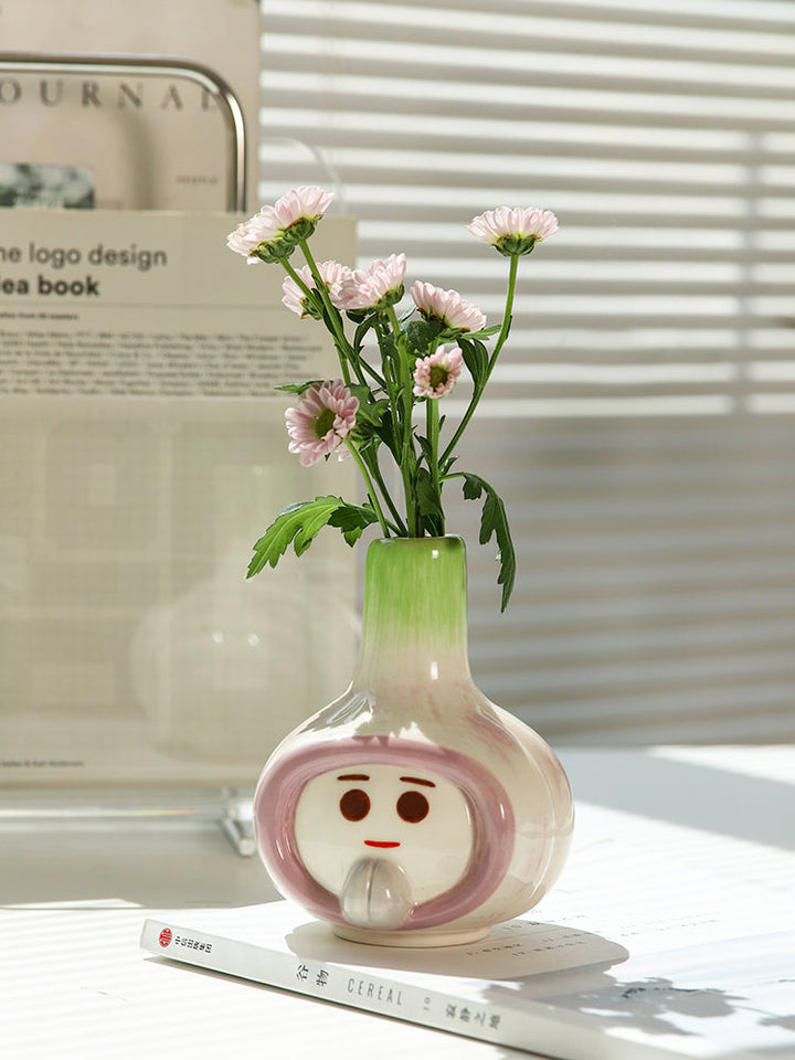 Cartoon Garlic Doll Design Flower Vase