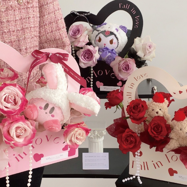 Heart Shaped Bouquet Arrangement Box Pack 3 is a delightful addition to your valentine's day flowers collection.