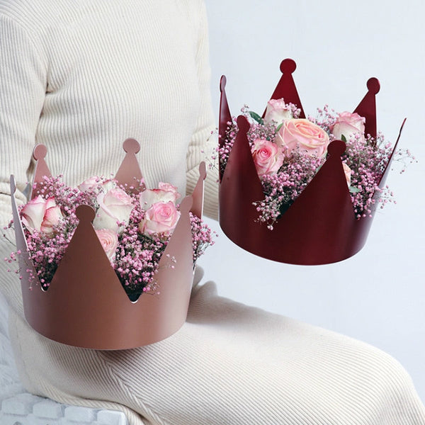 Crown Boxes for Flower Arrangement is a delightful addition to your valentine flowers collection.